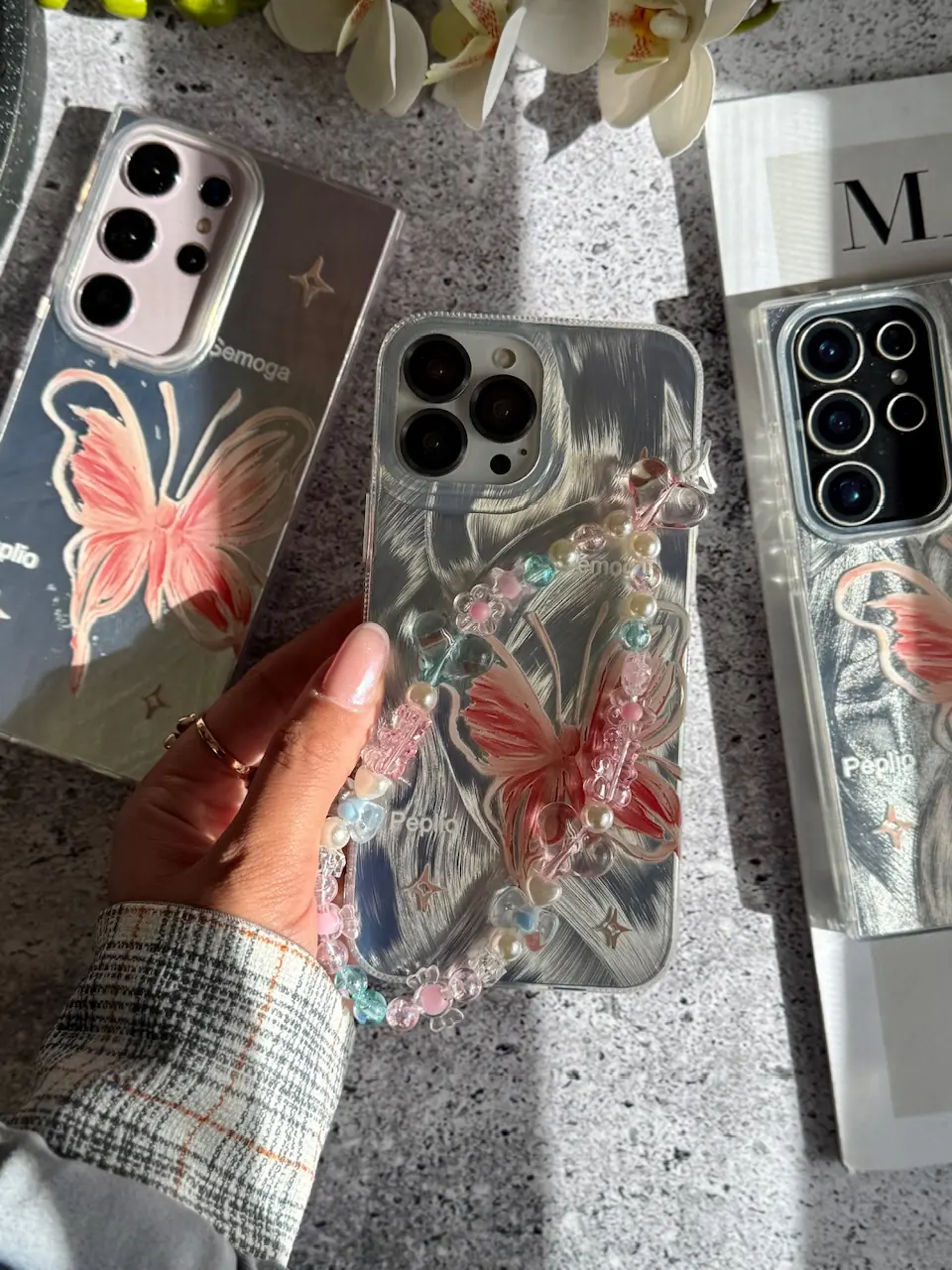 قاب پروانه رز فلای با آویز آیفون (کدC2147) - تصویر 3