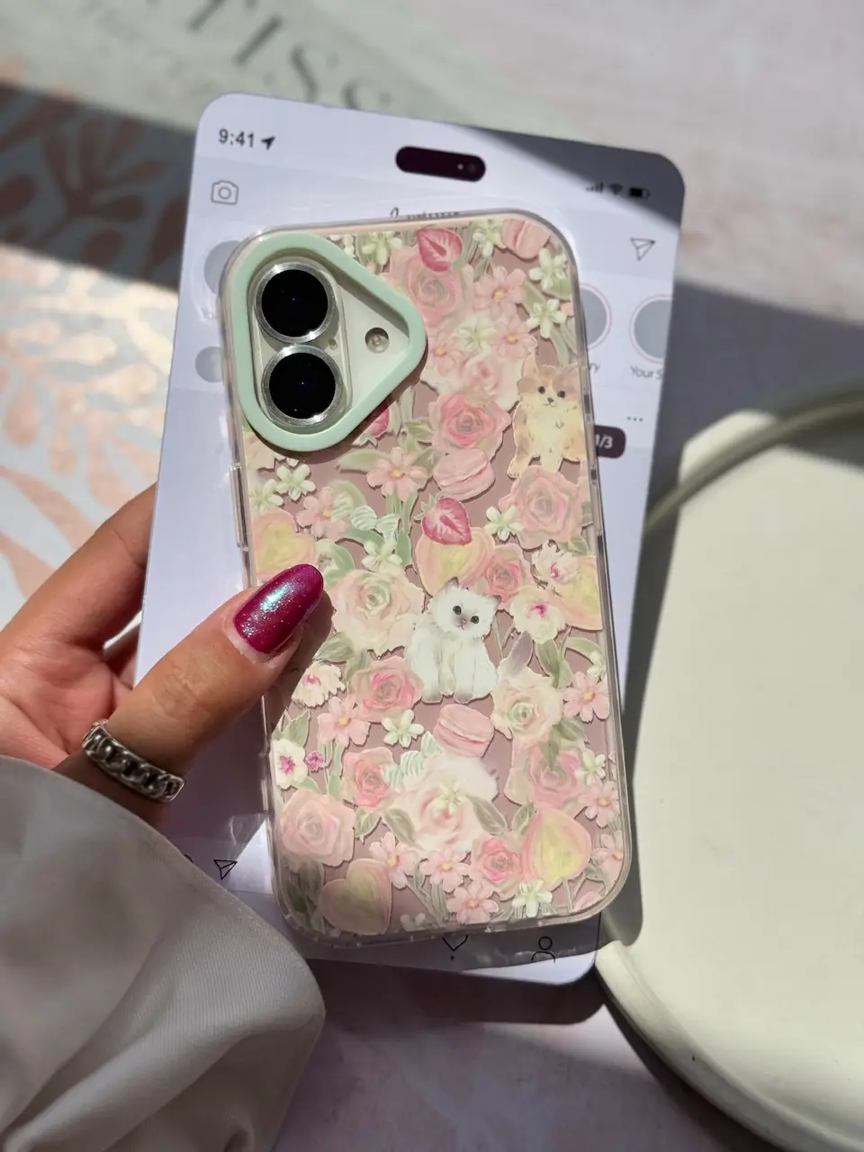 قاب پیشی در باغ گل (بدون آویز ) (کدC2061) - تصویر 2