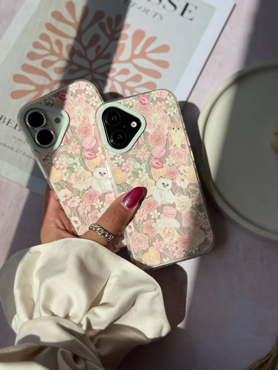 قاب پیشی در باغ گل (بدون آویز ) (کدC2061) - تصویر 4